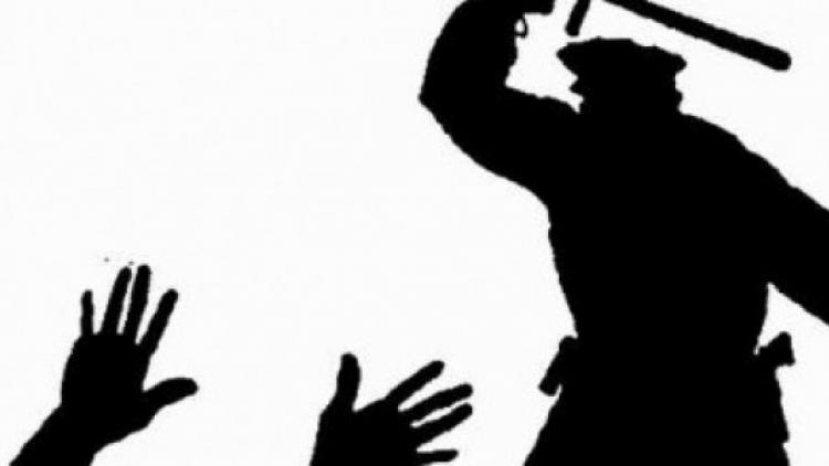 മാസ്​ക്​ ധരിക്കാത്തതിന് കസ്​റ്റഡിയിലെടുത്ത ദലിത്​ യുവാവ്​ മരിച്ചു;  പൊലീസ്​ മർദനം മൂലമെന്ന്​ മാതാപിതാക്കൾ 